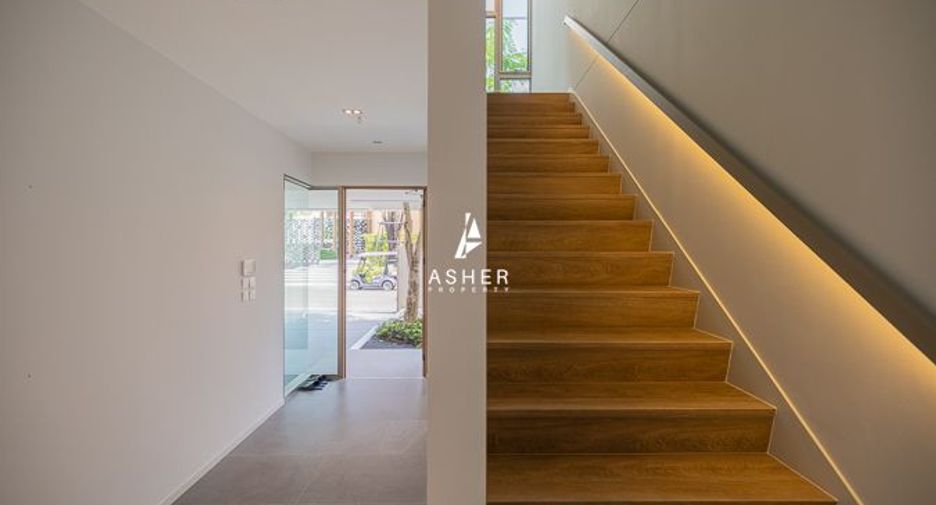For rent and for sale 3 bedrooms house in Saphan Sung, Bangkok
