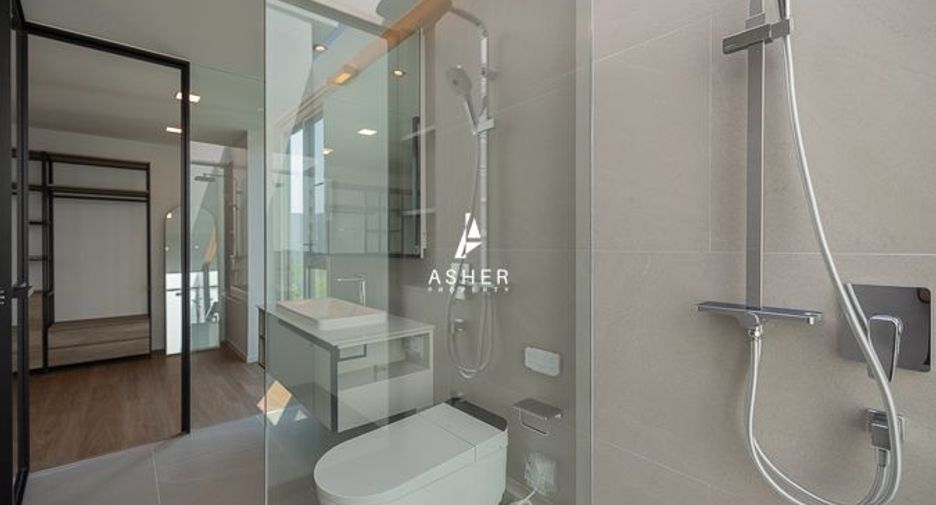 For rent and for sale 3 bedrooms house in Saphan Sung, Bangkok