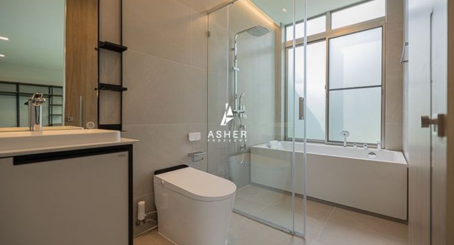 For rent and for sale 3 bedrooms house in Saphan Sung, Bangkok