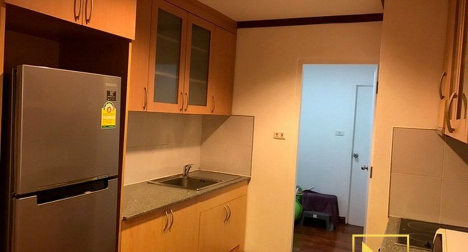 For rent 3 ベッドルーム condo in Khlong Toei, Bangkok