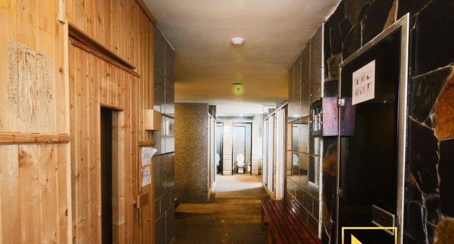 For rent 3 ベッドルーム condo in Khlong Toei, Bangkok