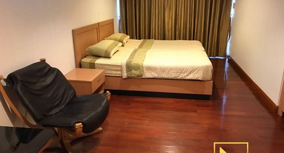 For rent 3 ベッドルーム condo in Khlong Toei, Bangkok
