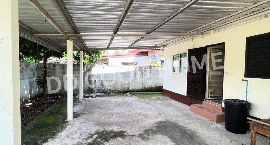For sale 3 bedrooms house in Prachantakham, Prachin Buri