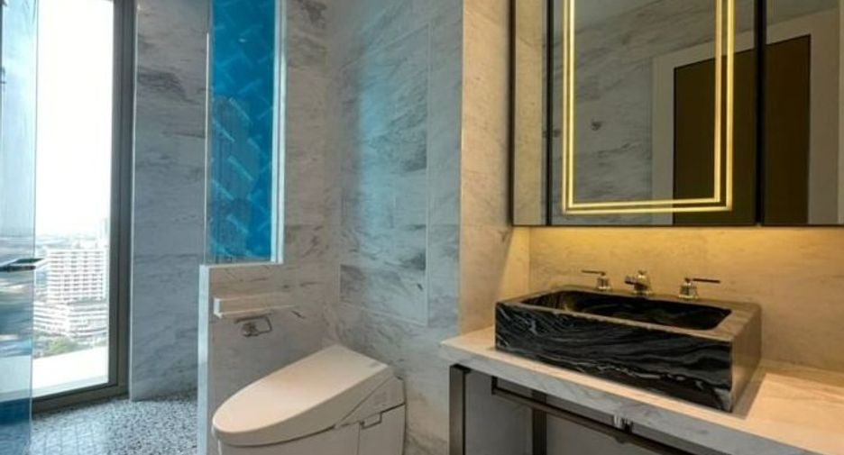For sale 2 bed condo in Khlong San, Bangkok