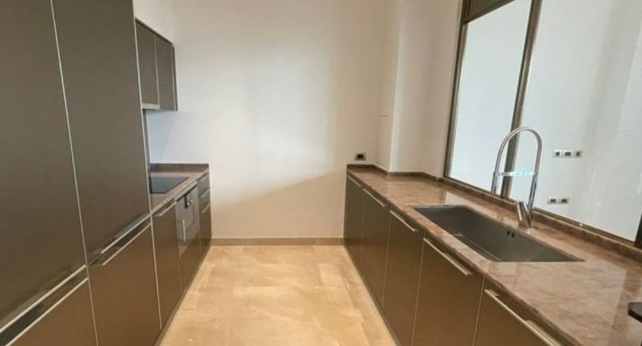 For sale 2 bed condo in Khlong San, Bangkok