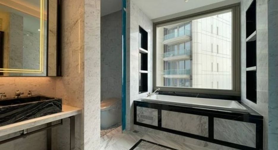 For sale 2 bed condo in Khlong San, Bangkok