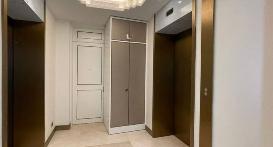 For sale 2 bed condo in Khlong San, Bangkok