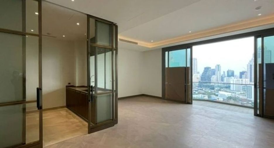 For sale 2 bed condo in Khlong San, Bangkok