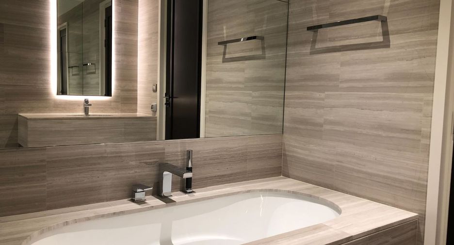 Продажа 1 кровать кондо в Кхлонг Тоеи, Бангкок