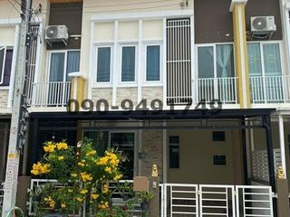 For rent 4 bed townhouse in Mueang Samut Prakan, Samut Prakan