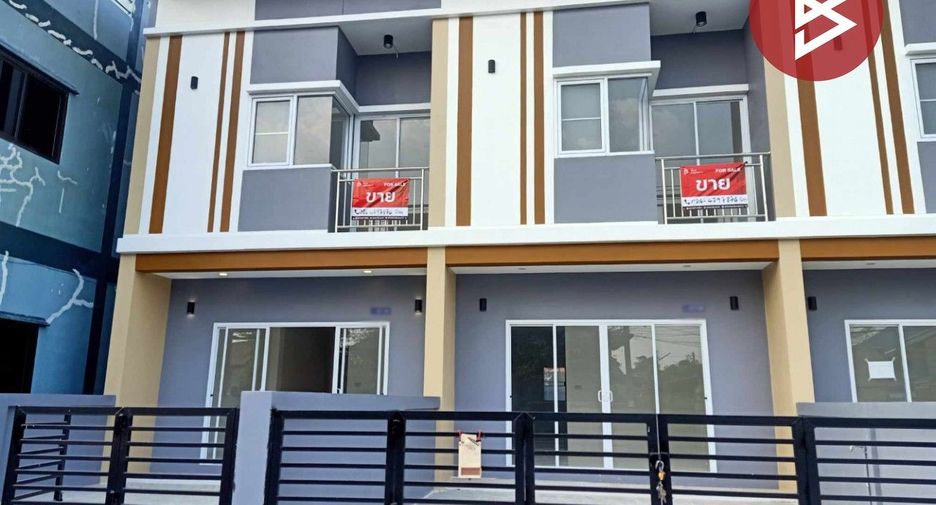 For sale 2 bed townhouse in Mueang Nakhon Nayok, Nakhon Nayok
