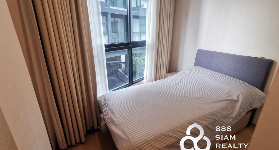 For sale 3 bedrooms condo in Khlong Toei, Bangkok