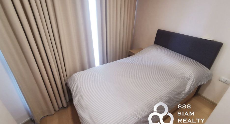 For sale 3 bedrooms condo in Khlong Toei, Bangkok