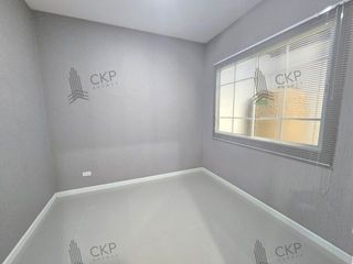 For sale 4 bedrooms townhouse in Thanyaburi, Pathum Thani