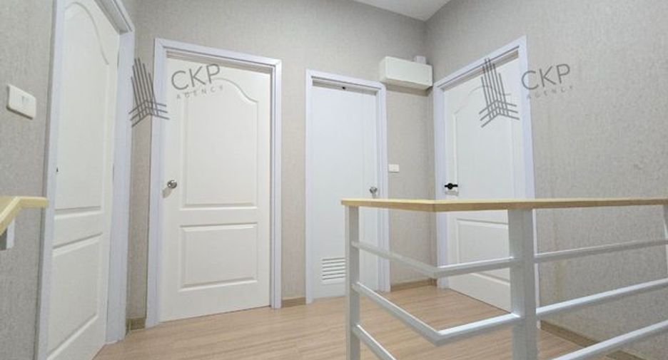 For sale 4 bedrooms townhouse in Thanyaburi, Pathum Thani