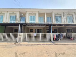 For sale 4 bedrooms townhouse in Thanyaburi, Pathum Thani