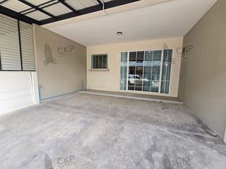 For sale 4 bedrooms townhouse in Thanyaburi, Pathum Thani