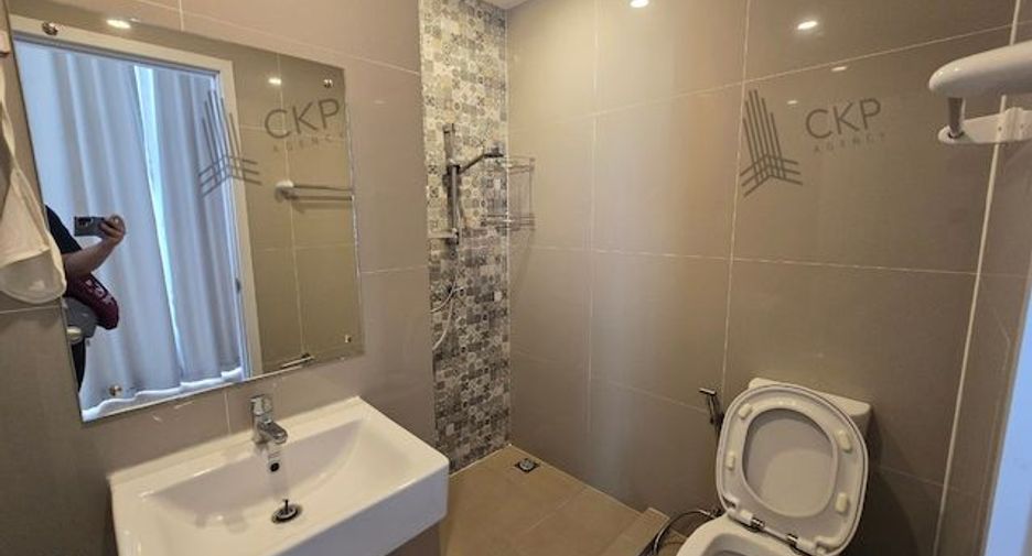 For sale 4 bedrooms townhouse in Thanyaburi, Pathum Thani