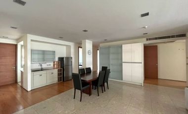 For rent 3 bedrooms condo in Khlong Toei, Bangkok