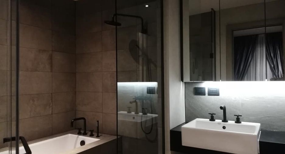 For rent and for sale 2 bedrooms condo in Watthana, Bangkok
