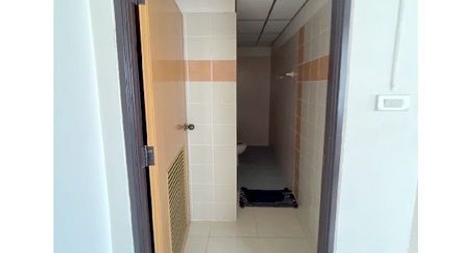 For sale studio apartment in Lat Phrao, Bangkok