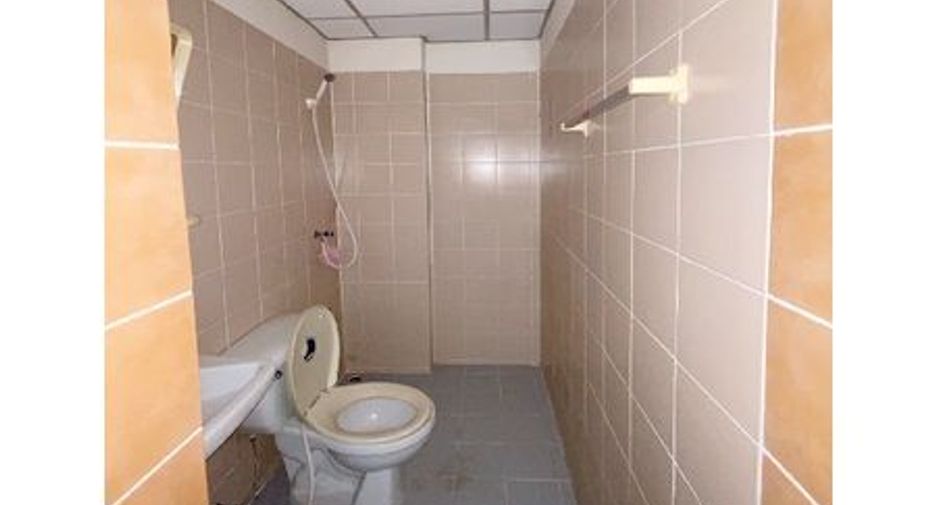 For sale studio apartment in Lat Phrao, Bangkok