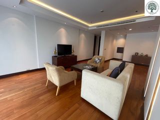 For rent 4 bedrooms apartment in Pathum Wan, Bangkok