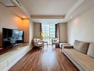 For rent 2 bedrooms condo in Pathum Wan, Bangkok