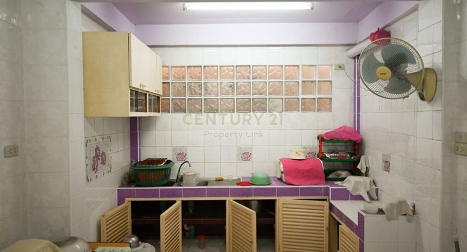 For sale 5 bedrooms townhouse in Bang Bon, Bangkok