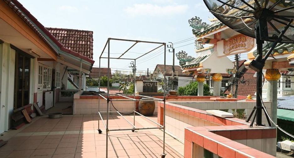 For sale 5 bedrooms townhouse in Bang Bon, Bangkok