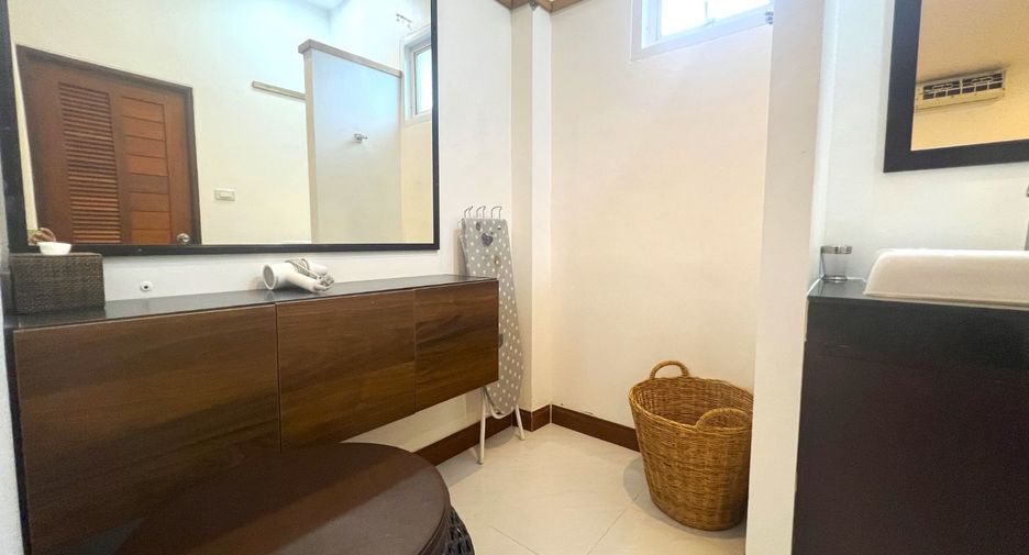 À louer et à vendre 3 chambres villa à Mueang Krabi, Krabi