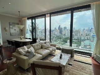 For sale 3 bedrooms condo in Watthana, Bangkok