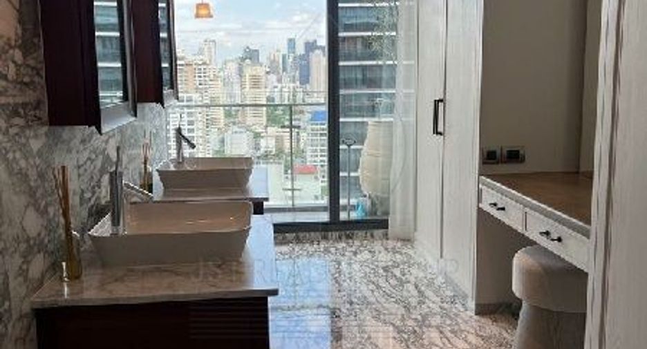 Wohnung zum Kauf mit 3 Zimmer in Watthana, Bangkok