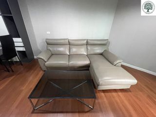 For rent and for sale 2 bedrooms condo in Huai Khwang, Bangkok