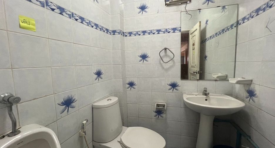 For sale 3 bedrooms retail Space in Ratchathewi, Bangkok