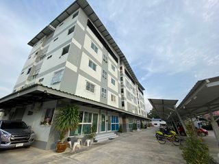 For sale 65 bed apartment in Bangkok Noi, Bangkok