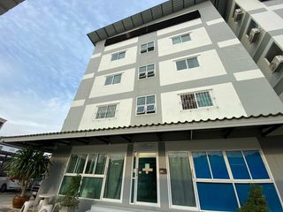 For sale 65 bed apartment in Bangkok Noi, Bangkok