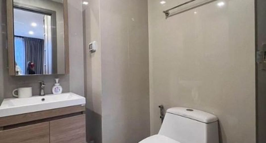 For sale 2 bedrooms condo in Watthana, Bangkok