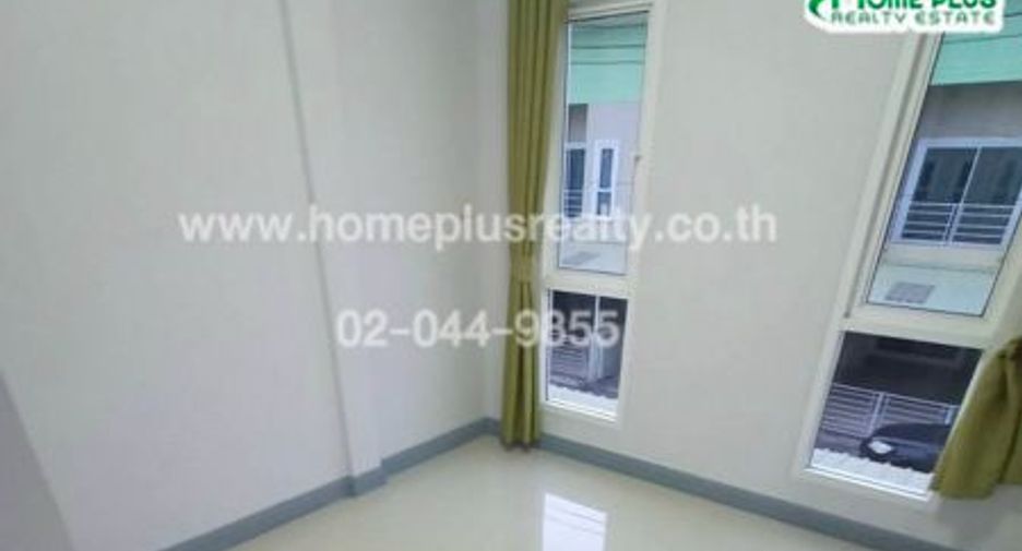 Reihenhaus zum Kauf mit 3 Zimmer in Si Racha, Chonburi