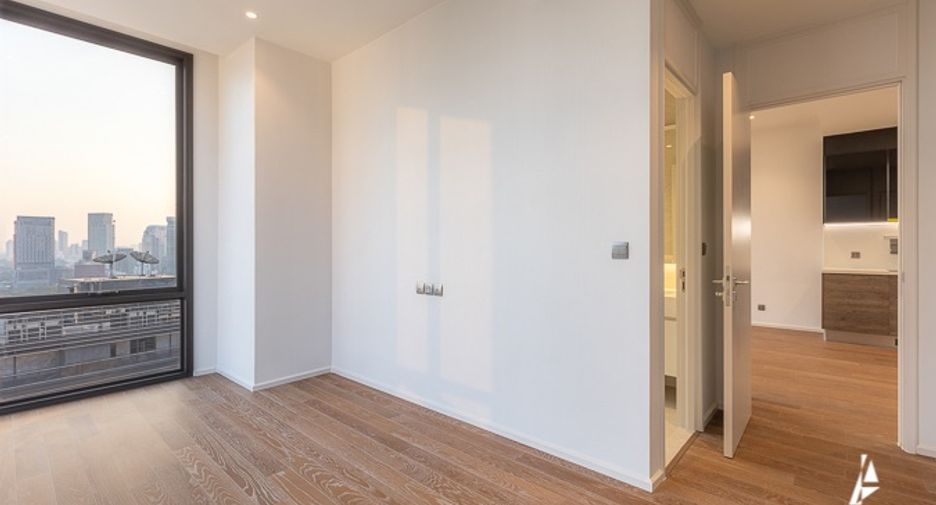 For sale 2 bedrooms condo in Pathum Wan, Bangkok