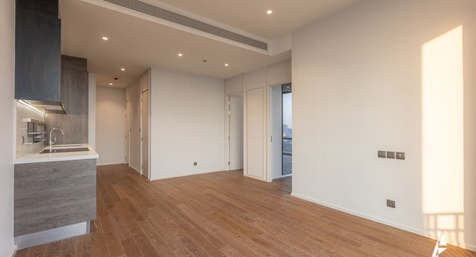 For sale 2 bedrooms condo in Pathum Wan, Bangkok