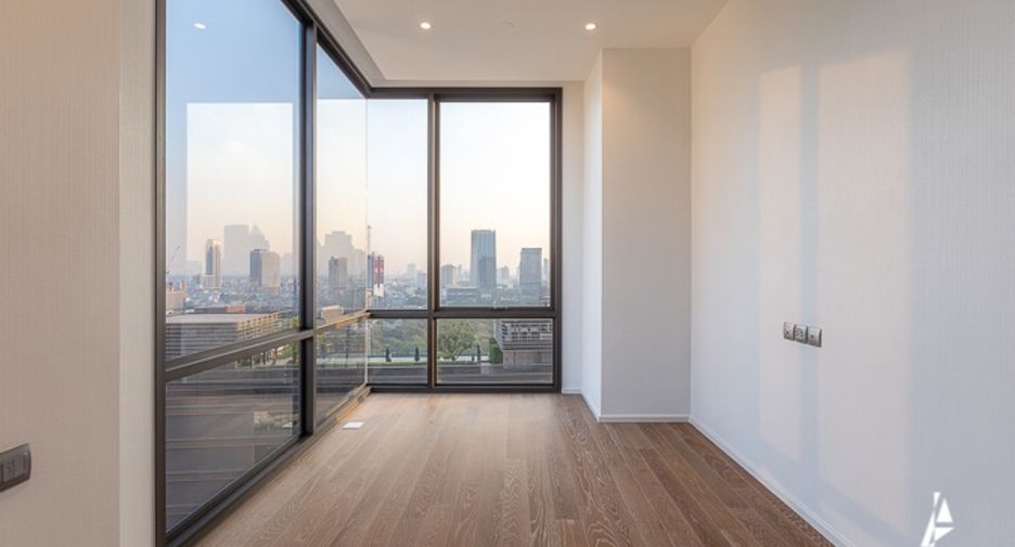 For sale 2 bedrooms condo in Pathum Wan, Bangkok