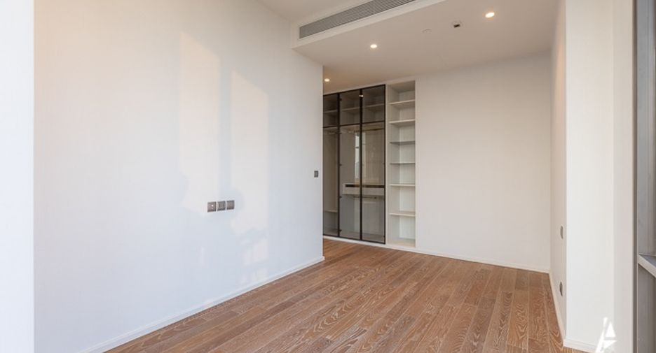 For sale 2 bedrooms condo in Pathum Wan, Bangkok