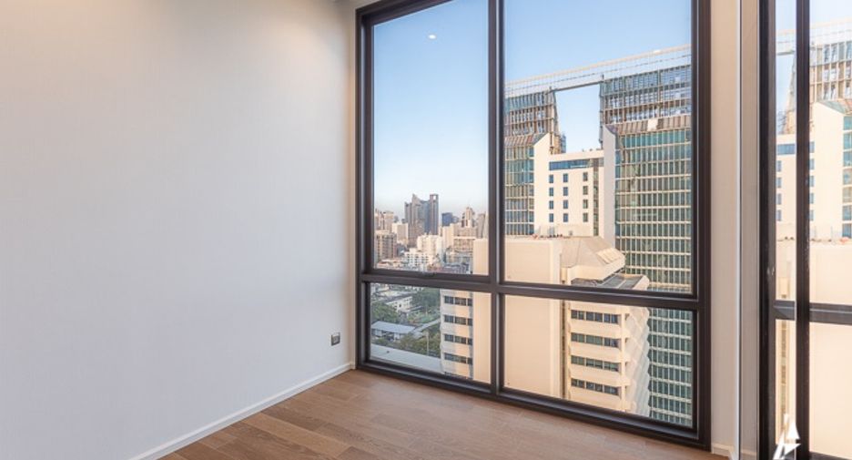 For sale 2 bedrooms condo in Pathum Wan, Bangkok