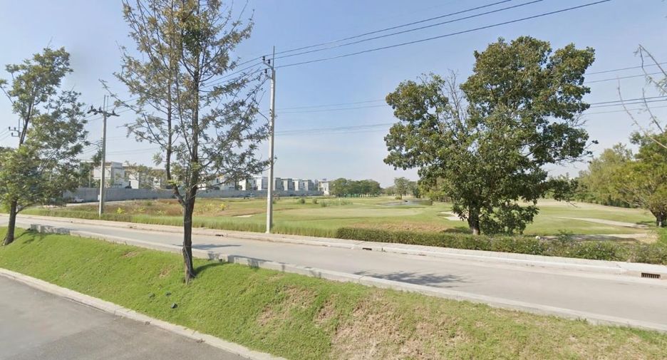 For rent 3 bedrooms house in Saphan Sung, Bangkok