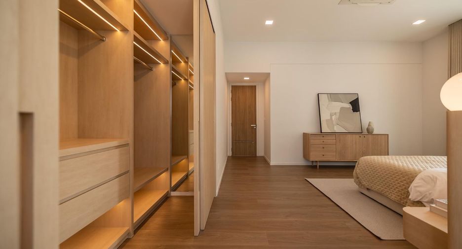 For rent 3 bedrooms house in Saphan Sung, Bangkok
