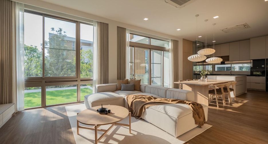 For rent 3 bedrooms house in Saphan Sung, Bangkok