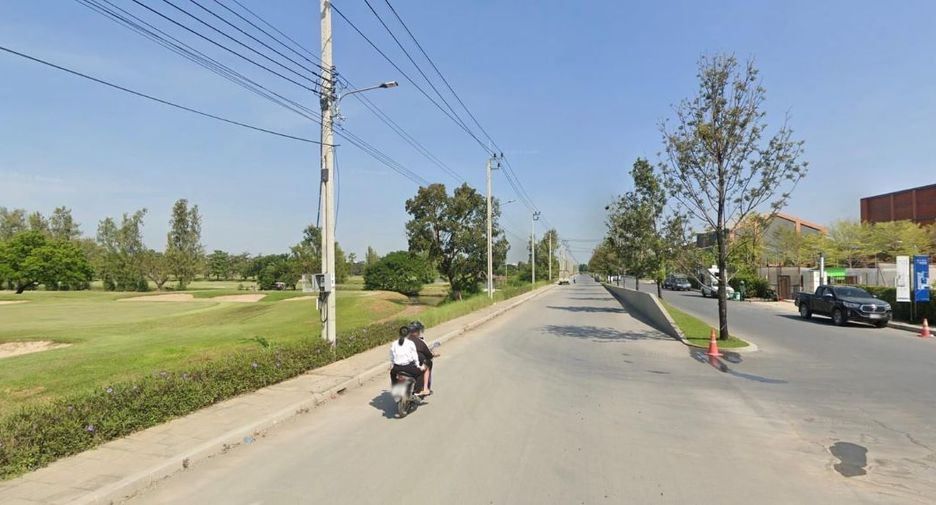 For rent 3 bedrooms house in Saphan Sung, Bangkok