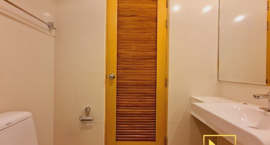 For rent 2 bedrooms apartment in Pathum Wan, Bangkok
