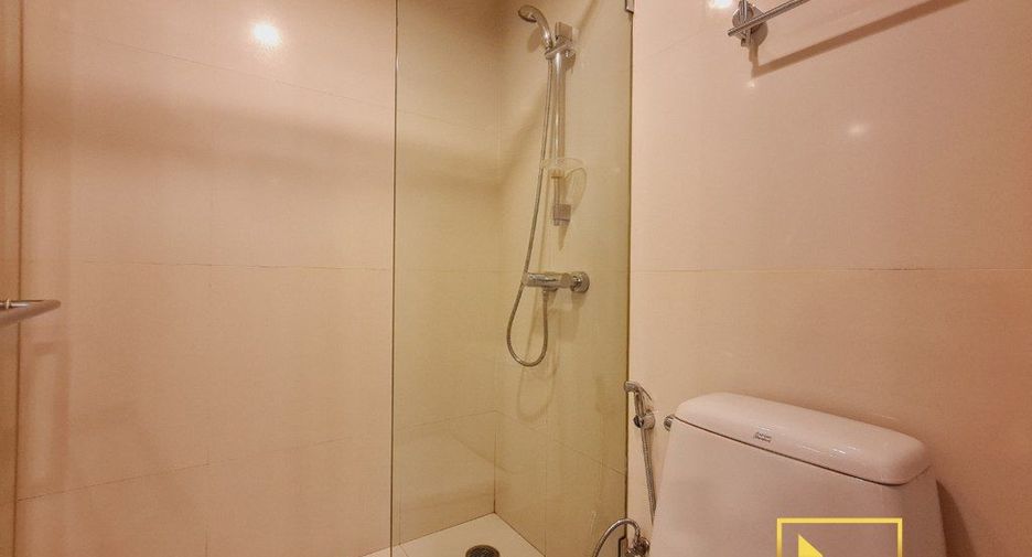 For rent 2 bedrooms apartment in Pathum Wan, Bangkok